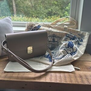 Sezane Milo Classic Bag in Smooth Taupe